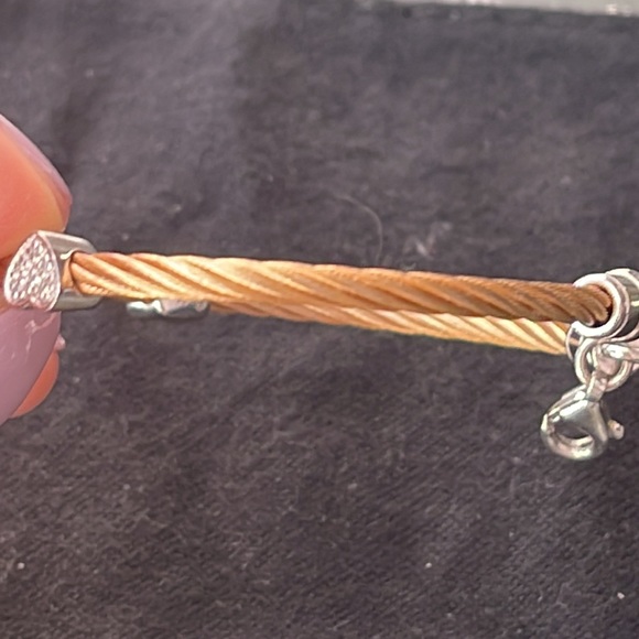 Beautiful cable bracelet with 3 ♥️ 💎 - Picture 5 of 6